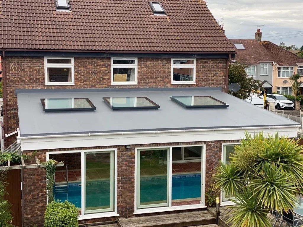Flat Roofing & Fibreglass